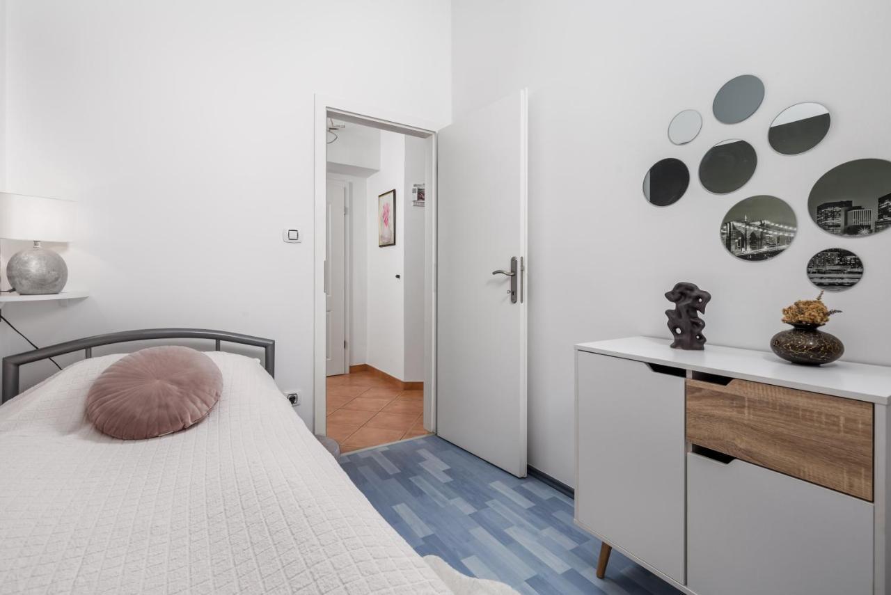 Apartment Hanna Rijeka Exterior photo